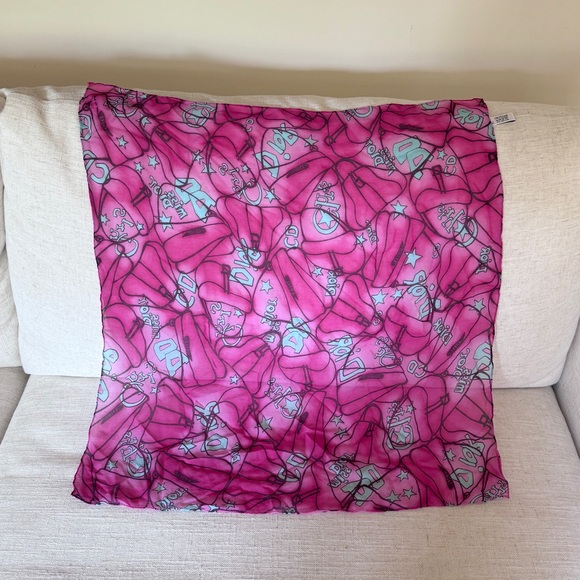 Rare Christian Dior
Silk Printed‎ Scarf - Picture 1 of 6